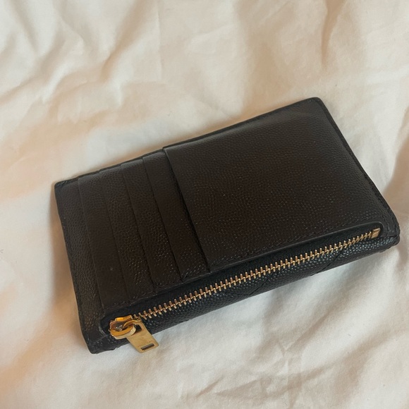 SAINT LAURENT
Monogramme small quilted textured-leather wallet - Picture 3 of 6